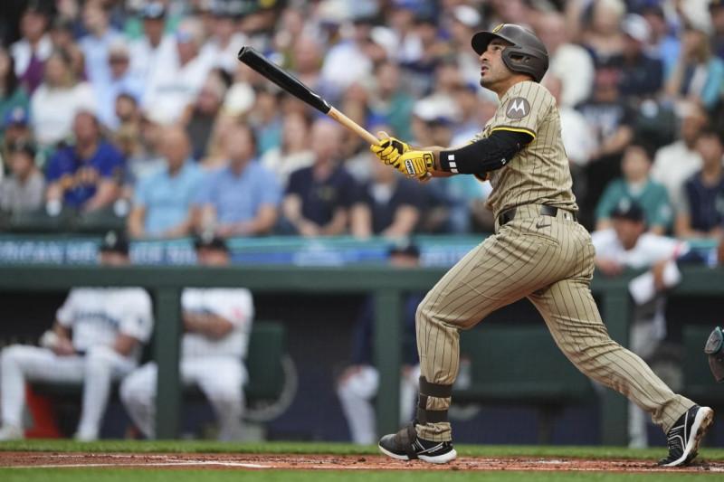 El grand slam de Laureano impulsa a los Padres a superar a los Marineros El grand slam de Laureano impulsa a los Padres a superar a los Marineros