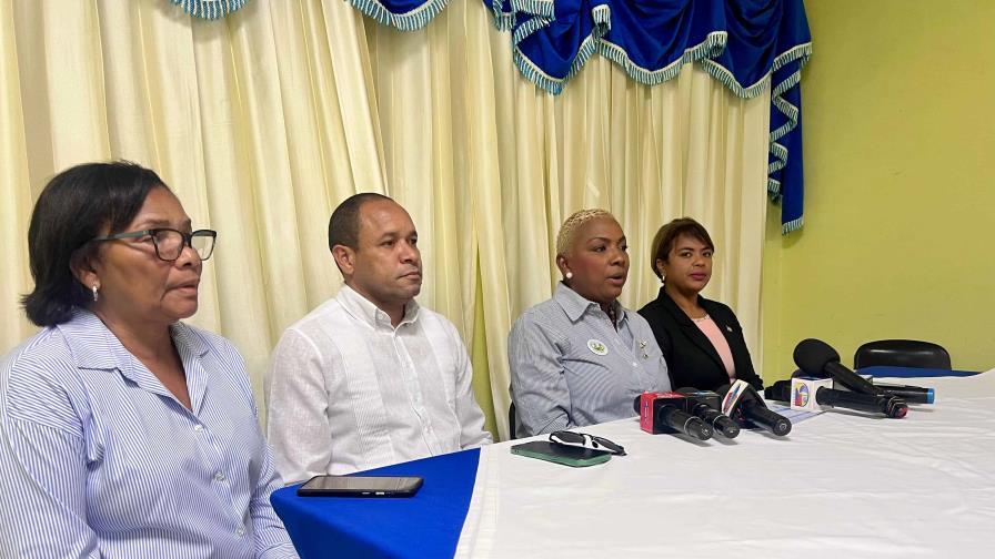 Aunque 16 escuelas no abrieron, Regional 12 de Educación garantiza cupo para estudiantes en Higüey Aunque 16 escuelas no abrieron, Regional 12 de Educación garantiza cupo para estudiantes en Higüey